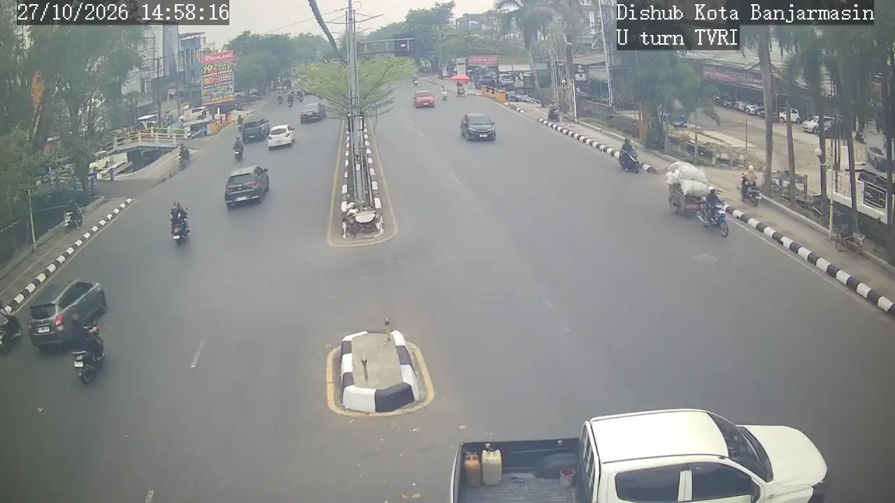 U-Turn Jalan A Yani KM 5